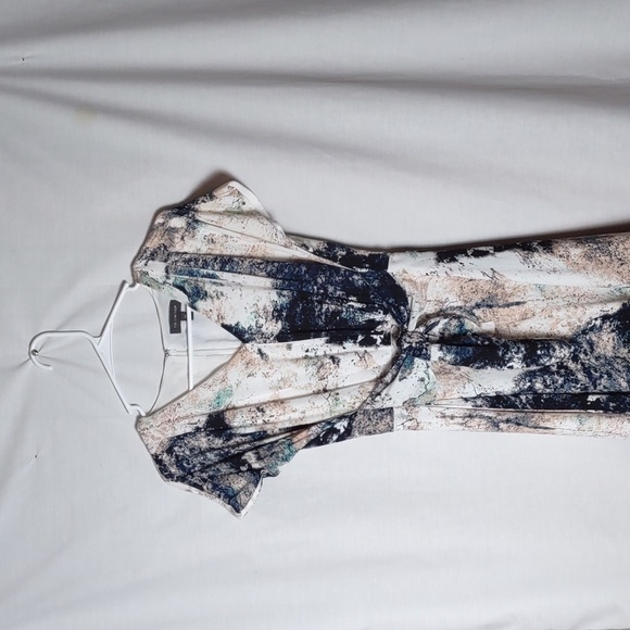 The Limited Abstract Design Tie waist short dress - Picture 4 of 10